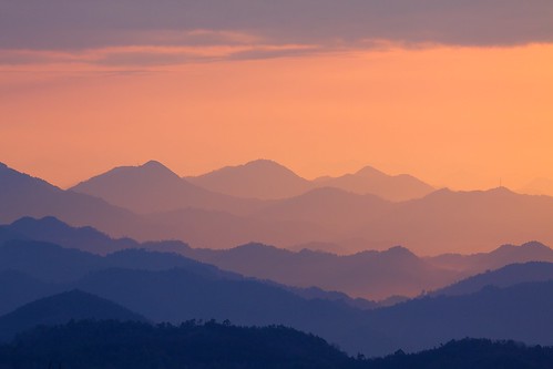 morning sun mountains japan sunrise hope peaceful glorious layers gifu motosu canon50d 70200mmf4isusm