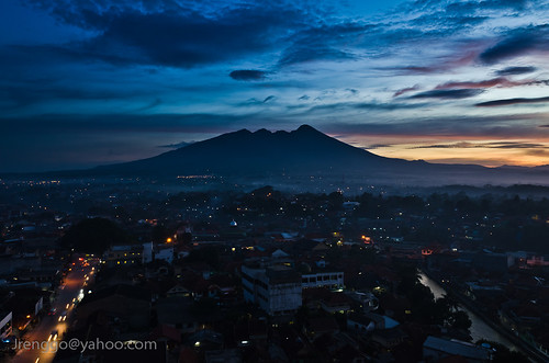 sunset urban mountain indonesia nikon d7000