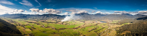 panorama mountains landscape flying smoke aerial alpine valley vic paragliding kiewa towonga mountbeauty mountbogong greatdivingrange