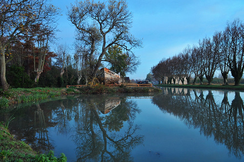 canal hiver reflet midi paysage péniche environs narbonne matin robine mandirac