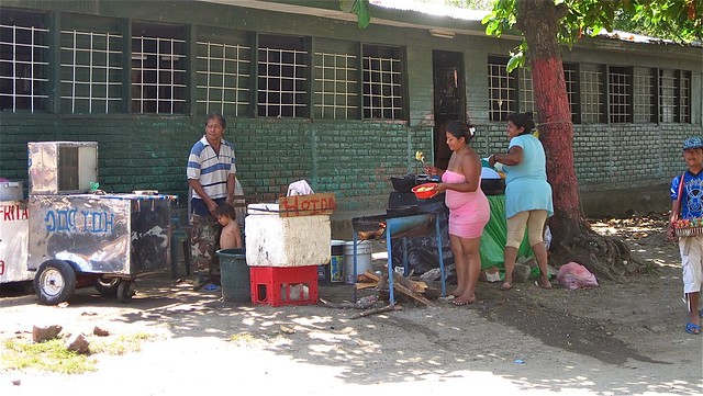 hot dog stand in nicaragua traditional food