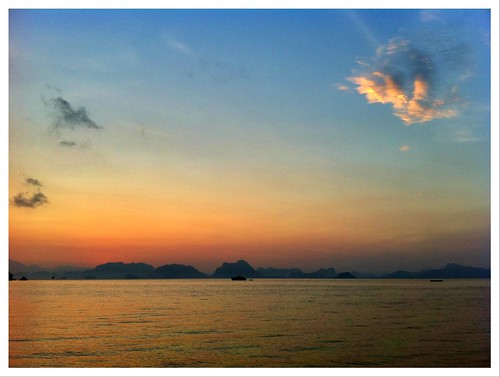 morning sea sky beach clouds sunrise dawn iphone iphone4 photogene prohdr