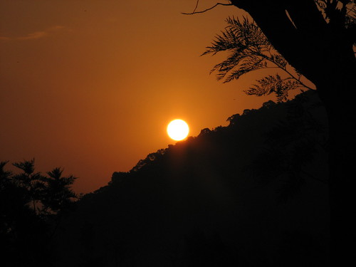 travel sun sunrise canon hills tamilnadu valparai canons2is