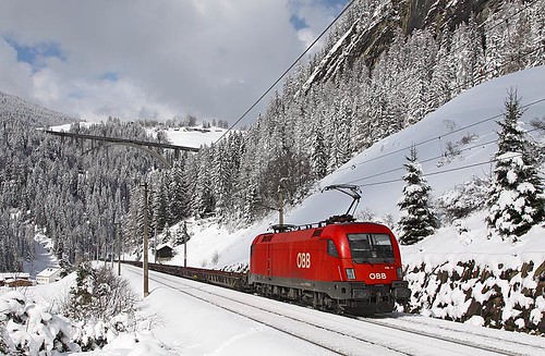 snow st train austria merci pass brenner siemens cargo di taurus bahn freight linea 011 brennero sankt rola obb jodok 1116 rialway e1116 1116011
