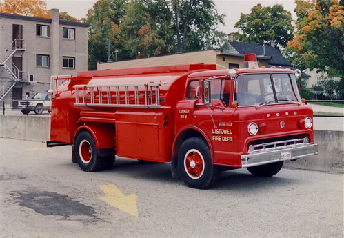 ontario canada 1993 canonae1 firedept tanker listowel fordccab