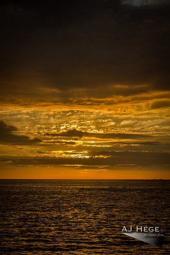 ocean travel sunset sky orange beach nature water beautiful clouds costarica pacific cielo goldenhour centralamerica puravida playaherradura ajhegephotography ajhégephotography