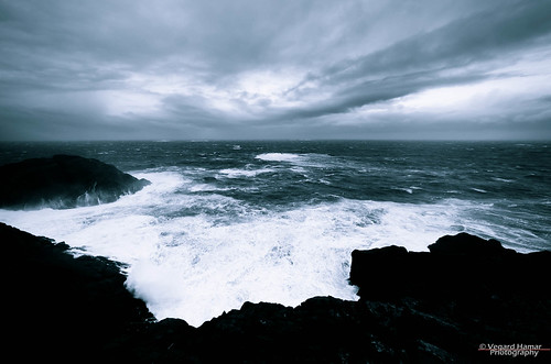 ocean sea bw storm rain norway nikon waves wind sigma rough sognogfjordane kråkenes 816mm d7000