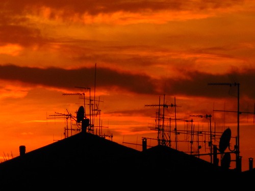 sunset italy italia tramonto rosso antenne luce umbria città terni