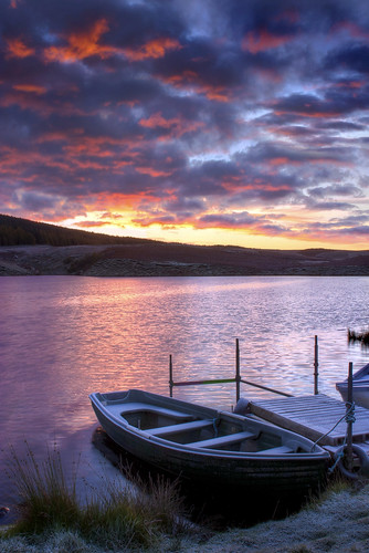 lake water clouds sunrise boat rowing tranquillity southlanarkshire glengavel