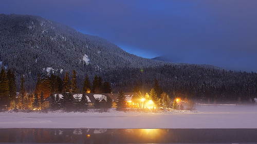 longexposure trees winter mist lake snow canada color colour colors misty clouds whistler twilight lowlight colours dusk britishcolumbia greenlake bluehour aftersundown canoneos5dmarkii
