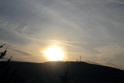sunset sky towers silhoutte corning radiotower