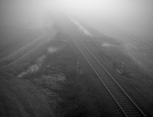 canon monocromo ponte campagna nebbia bianco atmosfera freddo nero bianconero lomellina ferrovia cavalcavia blackendwhite canon400d tromello “flickraward” uniqueaward claudio61