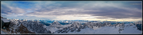 panorama mountain berg bayern deutschland bavaria austria tirol view great sightseeing aussicht punkt eibsee seilbahn zugspitze deutschlands österreich sahnradbahn höhster