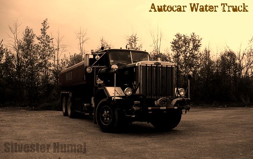 old school bw usa white black classic water wheel sepia truck big view angle body 10 traditional low duty large headlights beam made american frame round whip huge trucks lory tight heavy 34 whips h20 behemoth hoopty hooptie sealed autocar