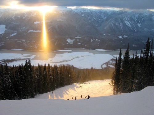 sunset mountain canada ski skiing bc britishcolumbia revelstoke sunray icecrystals mountmackenzie icecrystalsunray