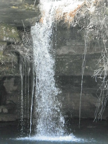 waterfall missouri waterfalls ozarks naturepark gloryhole dogwoodcanyon natureparks