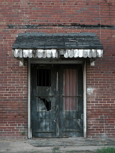 building abandoned faded arkansas tuckerman deserted oldbuilding brokenwindow tuckermanarkansas jacksoncountyarkansas abandonedtuckerman
