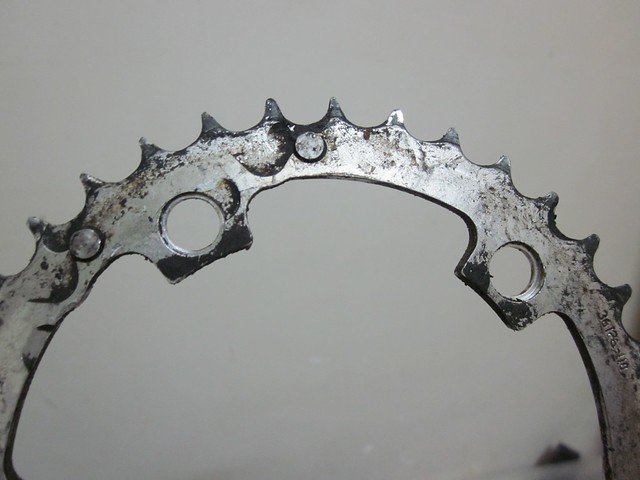My middle chainring, 18,000km later