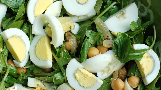 Warm Spiced Chickpea Arugula Salad by Eve Fox, Garden of Eating blog, copyright 2011