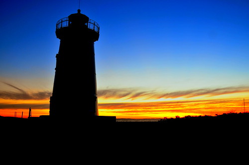 lighthouse sunrise edgartown