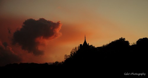 sunset orange silhouette clouds nikon settingsun castlecoch d90 nikond90 18105vr