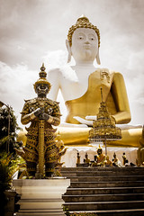2014-05-25 Thailand Day 3, Wat Phrathat Doi Kham