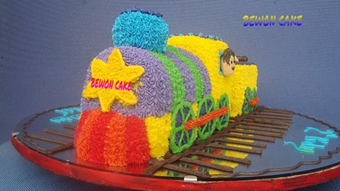 Colorful Train Cake by BEWON CAKE
