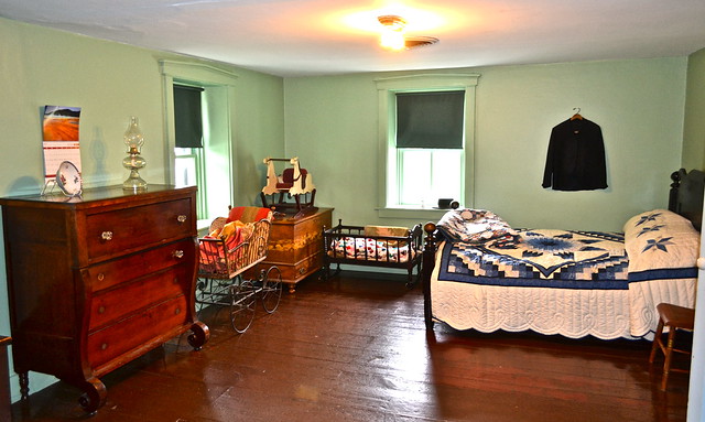 Amish Bedroom  Amish Village Lancaster