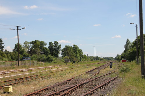 railroad station canon tracks poland polska rail railway platforms pkp lubuskie małomice lubusz canoneos550d canonefs18135mmf3556is d29275
