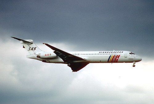 20ap - Scandinavian Airlines MD-87; LN-RMK@ZRH;05.04.1998