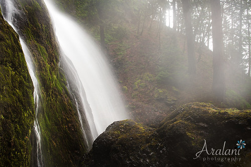 longexposure winter mist fog oregon waterfall falls columbiarivergorge starvationcreek