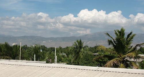 sky mountains rooftop skyline haiti blanchard terrenoire hoyasmeg