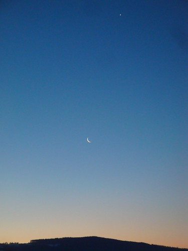 uk winter sky moon mountain wales sunrise star astronomy jupiter welshpool