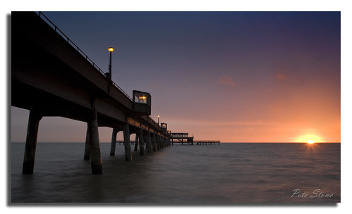 seascape sunrise pier kent deal englishchannel pictureperfect canoneos5d dealpier