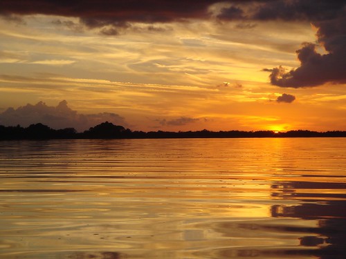 sunset lake clouds gold ripple mountdora