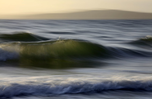 sunset mist mountains water clouds waves relaxing peaceful foam sound handheld orangesky splashing winddriven cameramotion intentionalcameramovement canoneos5dmarkii michaelrollins lowmanbeachpark