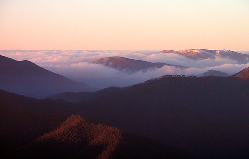 cloud mountains fog sunrise dawn day australia victoria alpine mtbuller alpinenationalpark mountbuller cloudsstormssunsetssunrises phunnyfotos