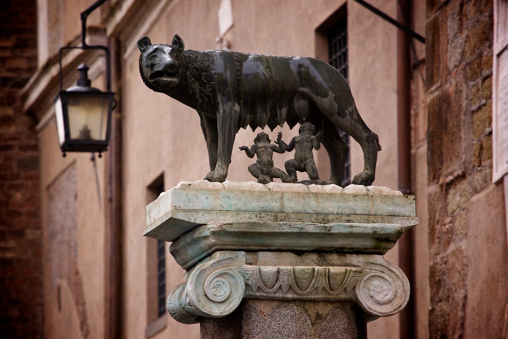 Statue of Romulus and Remus