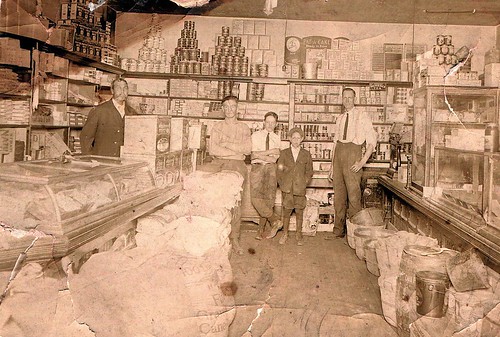 family 1920s ohio john bill store kentucky uncle grandfather jim famly grandpa clay bigsandy catlettsburg catletsburg
