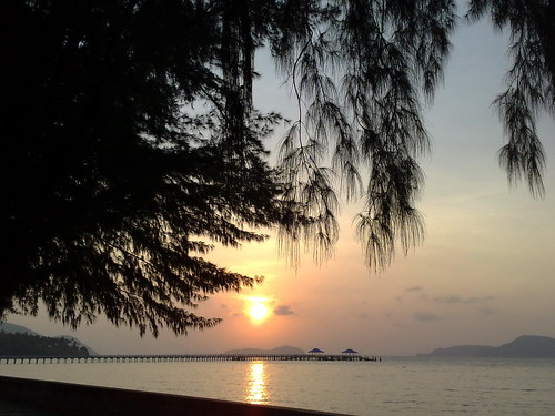 sunrise thailand phuket rawai omot