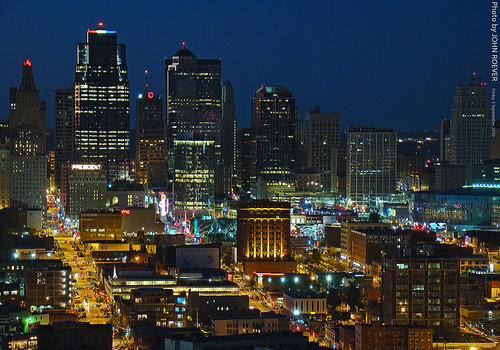 nightphotography summer skyline night evening downtown view dusk september kansascity missouri nightphoto kc crossroads kcmo downtownkansascity 2010 aftersunset kansascitymo kansascitymissouri nightphotograph kansascityskyline kcskyline kcatnight september2010 kansascityatnight jacksoncountymissouri crosroadsartsdistrict