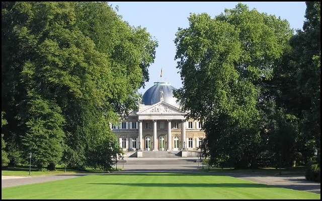 Castillo y Reales Invernaderos de Laeken 2