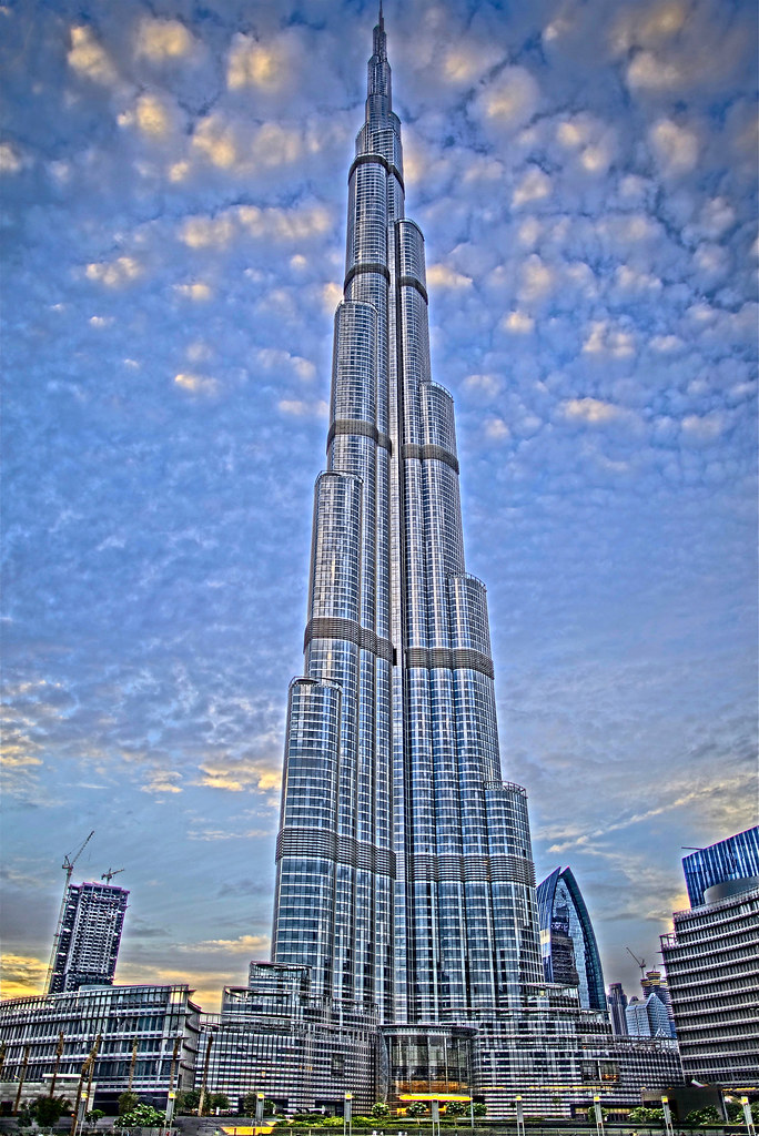 Самый высокий дом на земле. Бурдж Халифа 2050. Буршалиф башня. Самый высокий небоскрёб в мире 2022. Халиф 2.