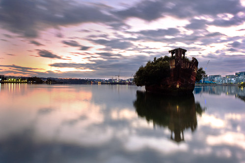 water sunrise boat nikond70 mangrove wreck homebushbay