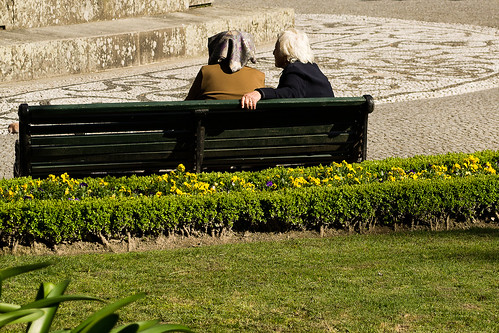 park old city ladies people portugal garden bench women elderly viseu