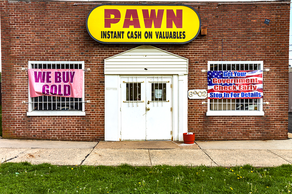 Pawn-shop-at-Five-Points-on-5-12-14--Levittown