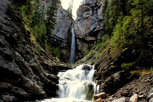 beauty creek waterfall falls yellowstone enchantress