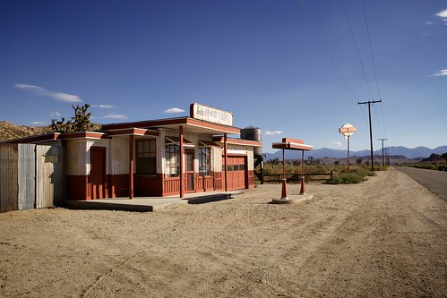 california road sunset canon highway desert motel gasstation mojave lancaster production americana antelopevalley filmset clubed dennishopper 5dmk2