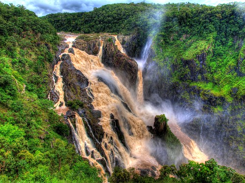 wet river waterfall flood falls queensland tropical tropic cairns tropics baron kuranda barronriver zd