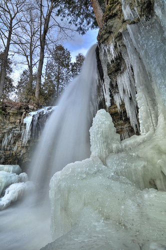 winter waterfall falls hdr hiltonfalls niagaraescarpment brucetrail photomatix sixteenmilecreek beautyofwater